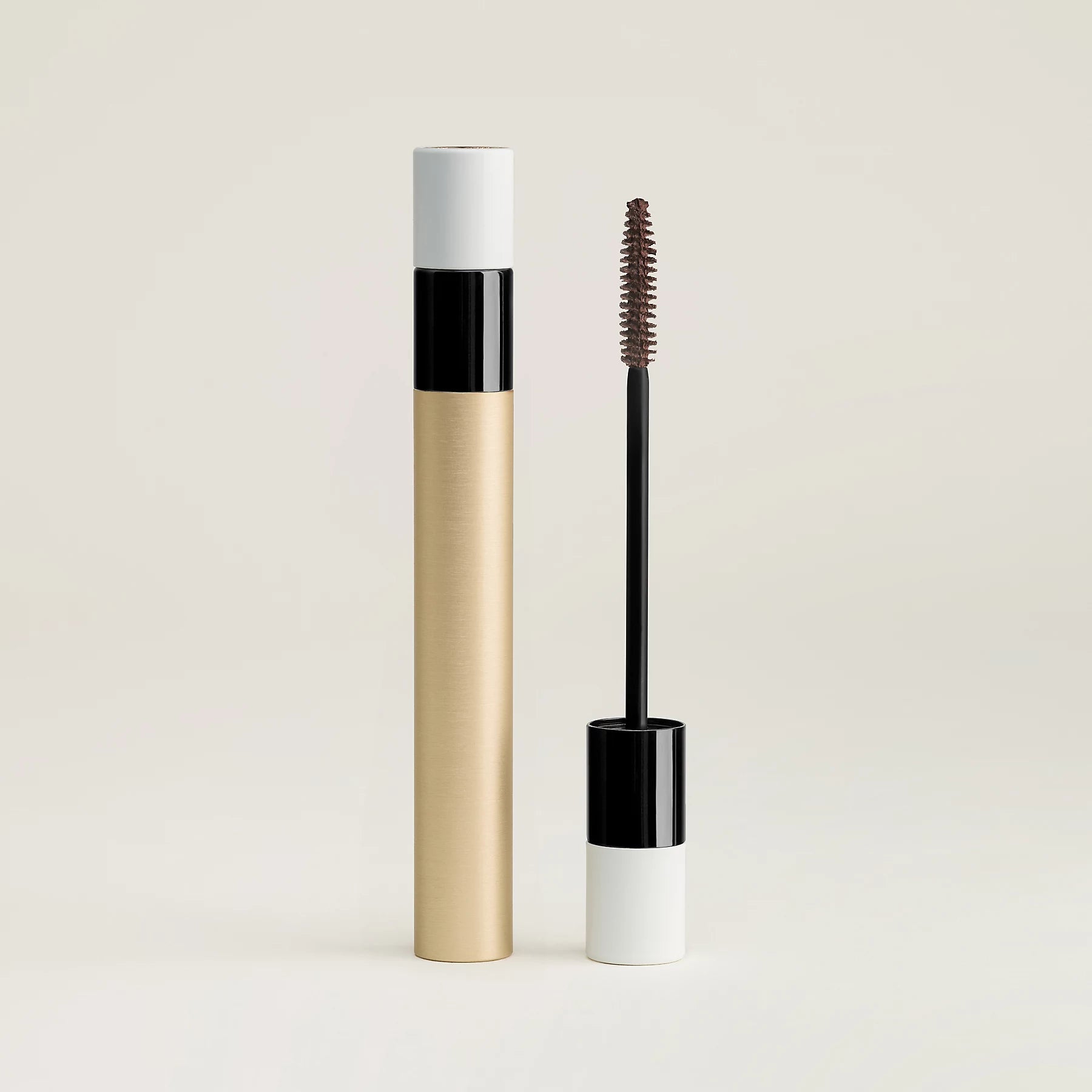 Hermes - Revitalizing treatment mascara, Charcoal Black